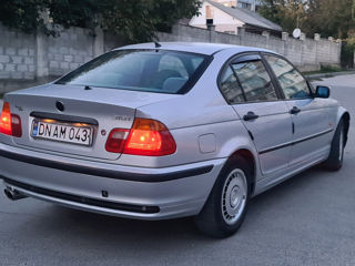 BMW 3 Series foto 4