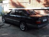 Mercedes Series (W124) foto 6