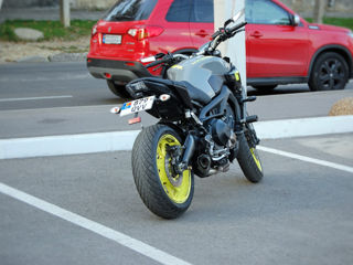 Yamaha MT-09 foto 3