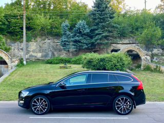 Volvo V60 foto 6