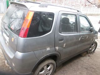 Suzuki Ignis foto 1