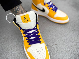 Nike Air Jordan 1 Retro High Lakers foto 7