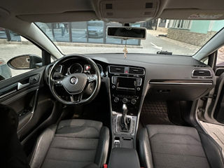 Volkswagen Golf foto 8