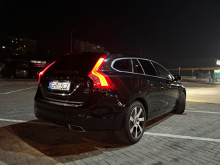 Volvo V60 foto 2