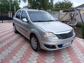 Dacia Logan foto 3