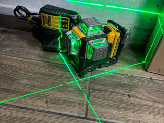 DeWALT DCE089D1G