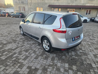 Renault Grand Scenic foto 3