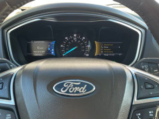 Ford Fusion foto 6