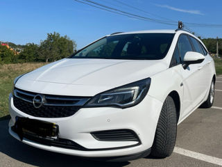 Opel Astra foto 1