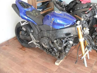 Yamaha R1 piese foto 3