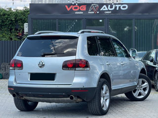 Volkswagen Touareg foto 3