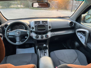 Toyota Rav 4 foto 9