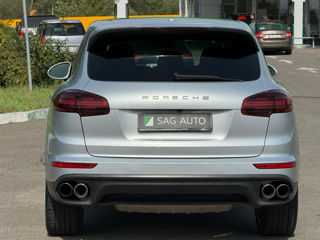 Porsche Cayenne foto 3