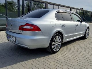 Skoda Superb foto 4