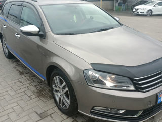 Volkswagen Passat foto 4