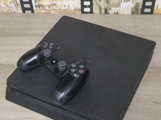 Playstation 4 slim 1 TB + 3 jocuri foto 2