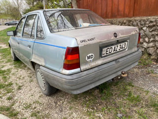 Opel Kadett foto 4