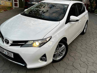 Toyota Auris foto 9