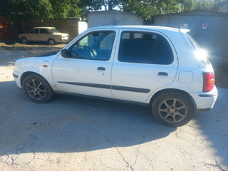 Nissan Micra foto 3