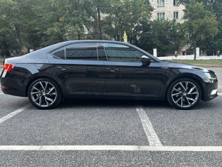 Skoda Superb foto 9