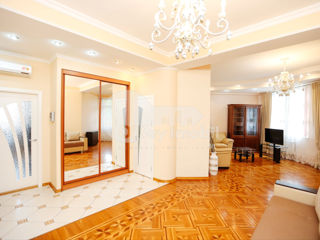 Apartament cu 2 camere, 115 m², Centru, Chișinău foto 5