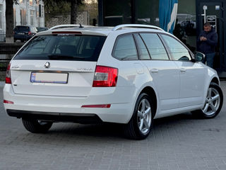 Skoda Octavia foto 3