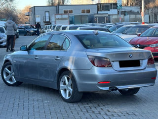 BMW 5 Series foto 3