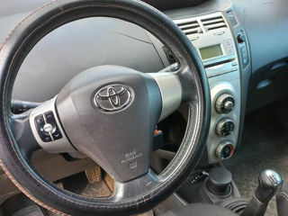 Toyota Yaris foto 4