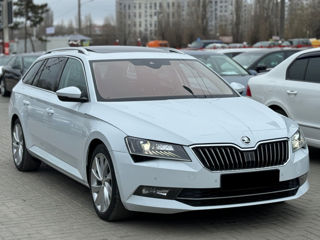 Skoda Superb foto 4