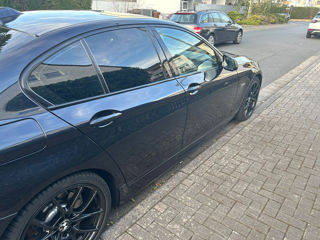 BMW 5 Series foto 7