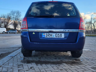 Opel Zafira foto 3