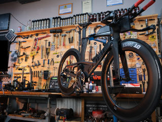 MAXSERVICE reparatia bicicletelor veloservice carucioarelor trotinetei borduri esire la domiciliu