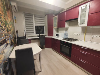 Apartament cu 2 camere, 71 m², Poșta Veche, Chișinău foto 4