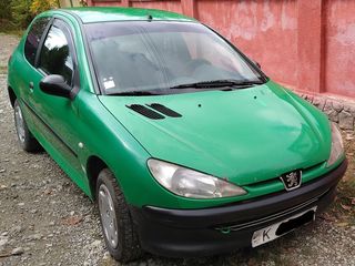 Peugeot 206 foto 1