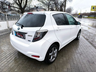 Toyota Yaris foto 7