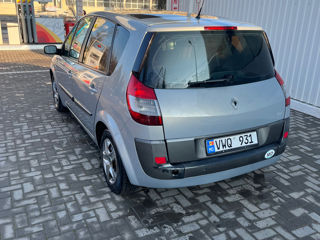 Renault Scenic foto 8