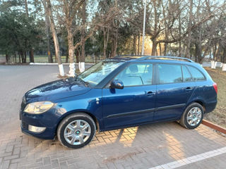 Skoda Fabia foto 2