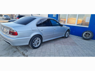 BMW 5 Series foto 7