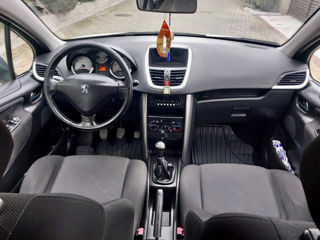 Peugeot 207 foto 6