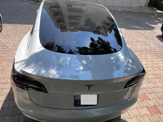 Tesla Model 3 foto 5