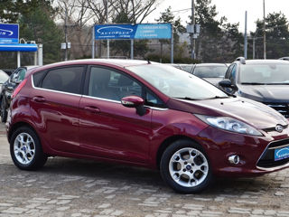 Ford Fiesta foto 3