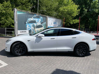 Tesla Model S foto 3