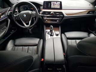 BMW 5 Series foto 8