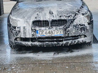 BMW 5 Series foto 1