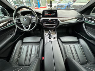 BMW 5 Series foto 8