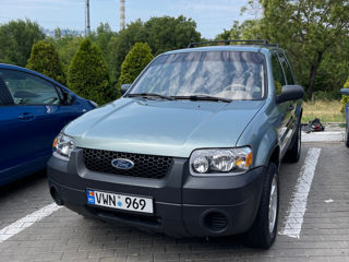 Ford Escape foto 8