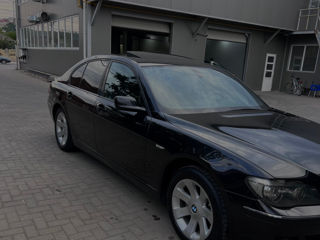 BMW 7 Series foto 3