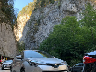 Toyota C-HR foto 9