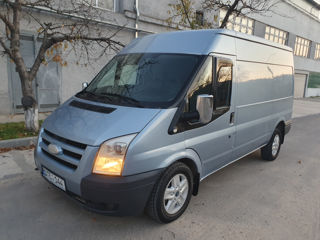 Ford Transit foto 2