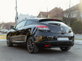 Renault Megane foto 2